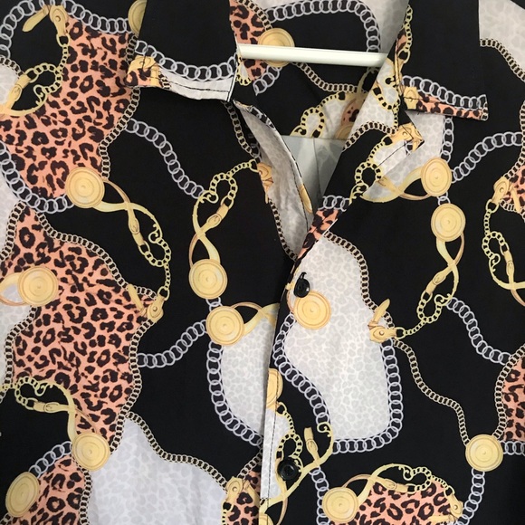 🔥SHEIN Men Leopard & Chain Print Shirt🔥BRAND NEW - Picture 2 of 11